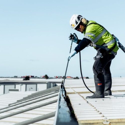 Commercial-gutter-cleaning