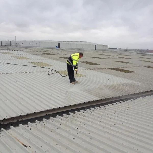Commercial-roof-Cleaning